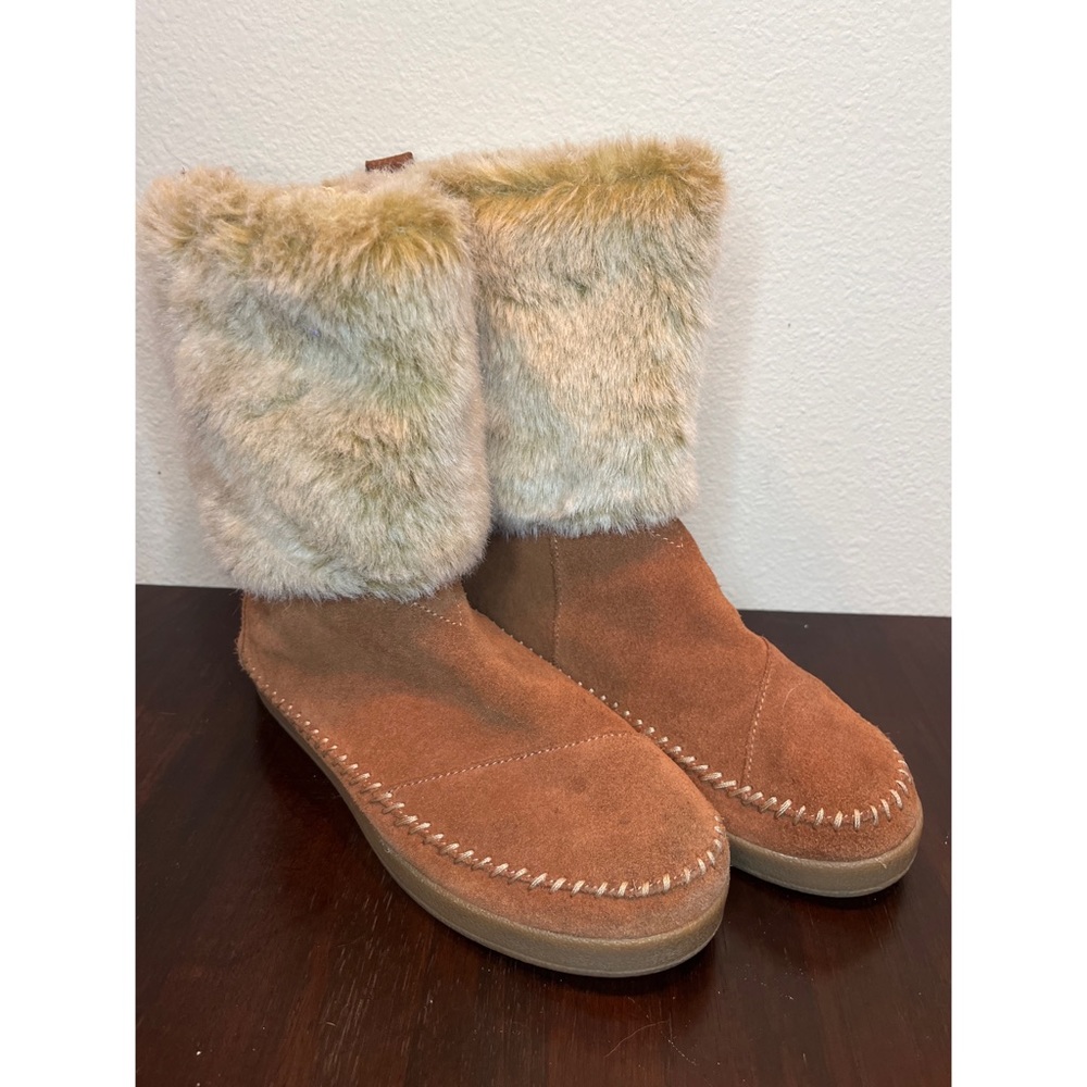 Toms Nepal‎ Suede Boots Size 8